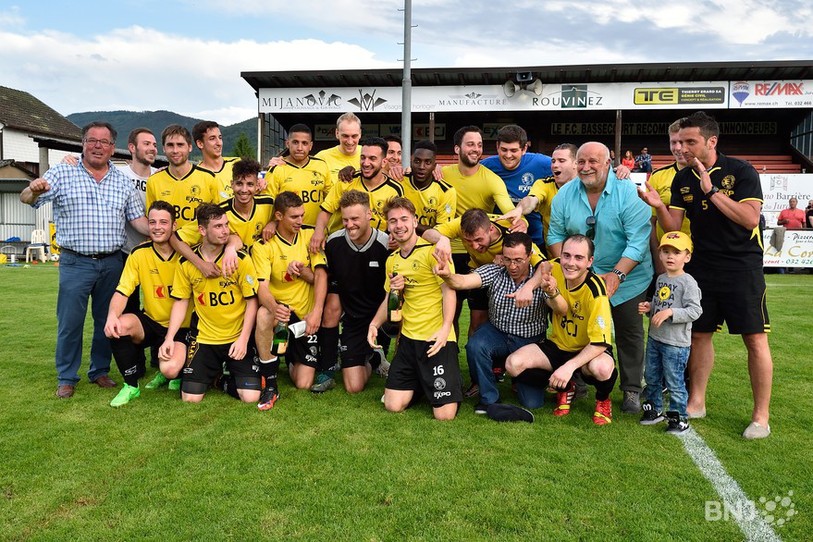 Le FC Bassecourt peut fêter sa promotion (photo : Georges Henz)