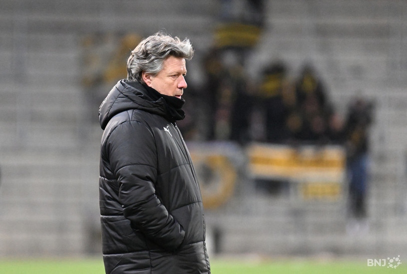 L'entraîneur Jeff Saibene ne trouve pas les solutions pour sortir Xamax de sa spirale infernale (photo : archvies). 