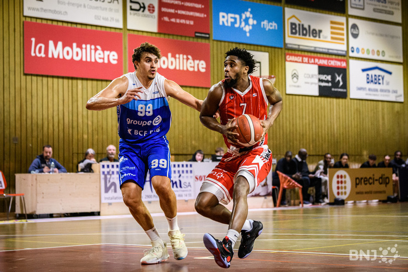 Marvin Nesbitt, 18 points, a été élu homme du match dans les rangs jurassiens (photo : Stéphane Bée).