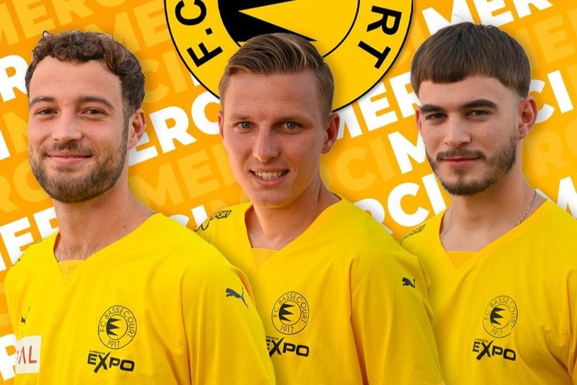 Ken Steullet, Joris Gester et Noah Saner (de gauche à droite) ne porteront plus le maillot du FC Bassecourt (photo : FC Bassecourt).