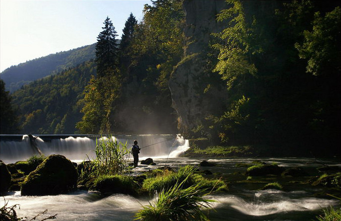 Le barrage du Theusseret (photo : goumoispechesloisirs.fr)