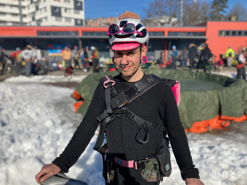 Cameron Legros a fait le voyage (en voiture) depuis Bruxelles pour participer à ce championnat du monde d'hiver des coursiers à vélo.