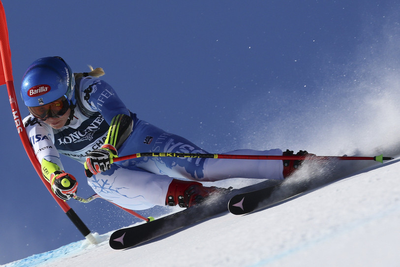 L'Américaine Mikaela Shiffrin s'est ouvertement exprimée sur l'influence du cycle menstruel sur ses performances. Un sujet encore tabou dans le sport féminin. (Photo : KEYSTONE / AP / Marco Trovati).