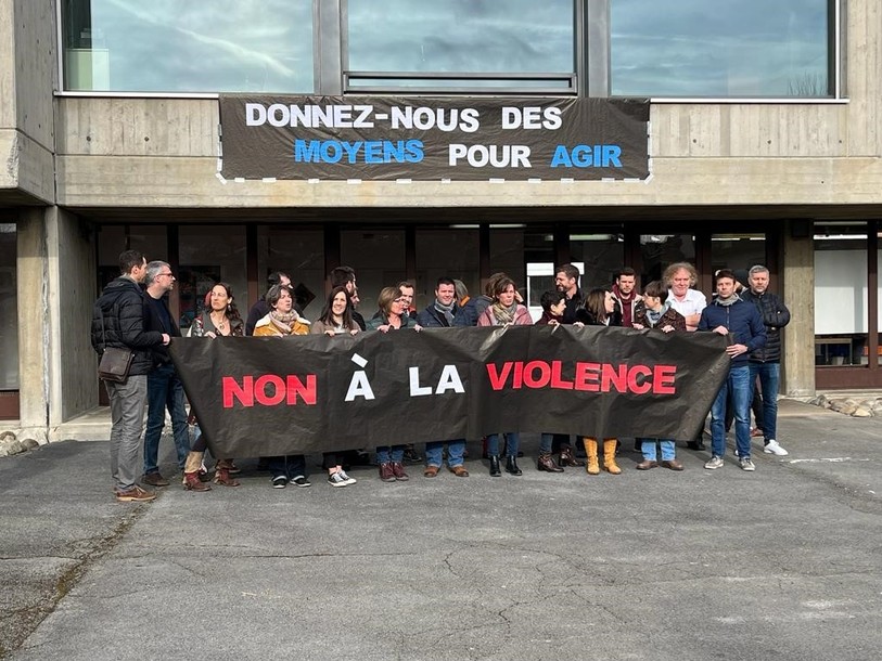 Les enseignants du Collège Stockmar ont fait grève vendredi matin.