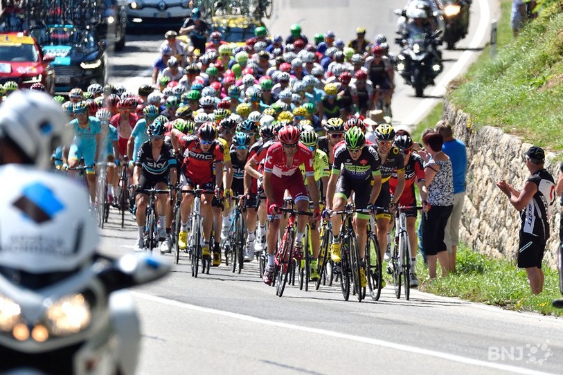 Le Tour de France à La Clusette, entre le Vallon et le Littoral neuchâtelois.