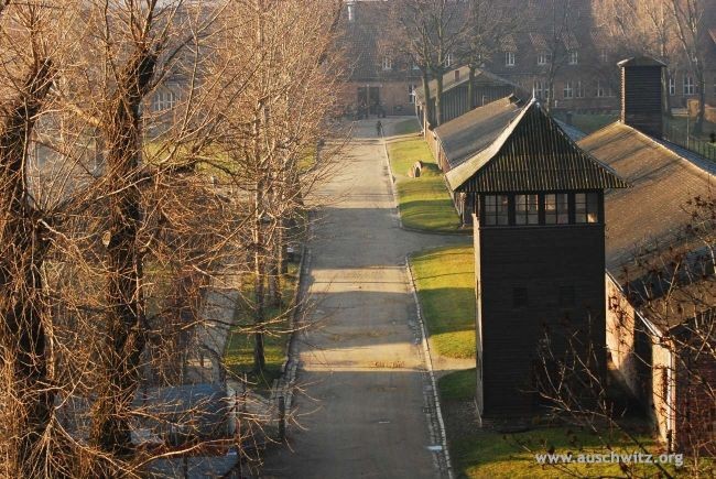 Photographie aérienne du camp d'extermination d'Auschwitz
