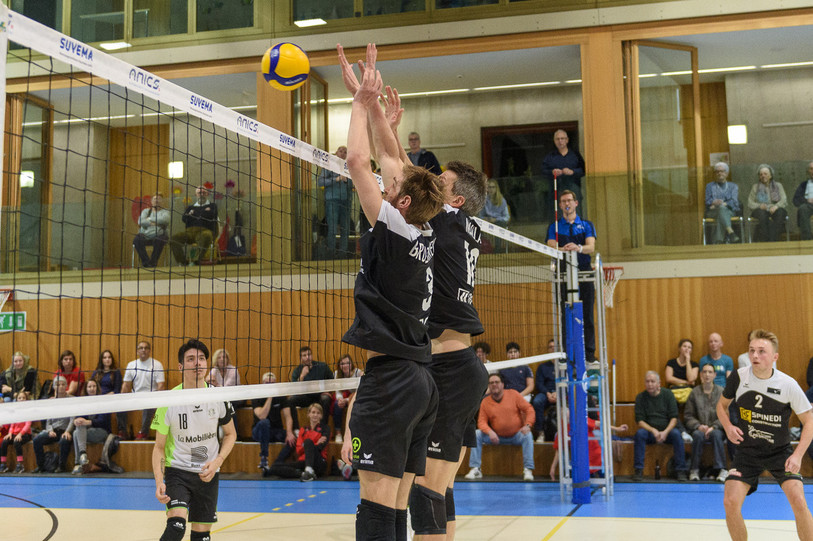  Colombier Volley a gagné le premier point de la finale des play-off. (photo archives : Bertrand Pfaff) 