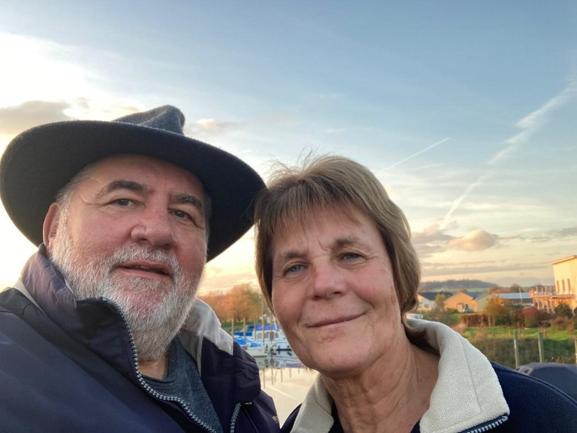 Jean-Pierre et Doris Zbinden : une tranche de vie au bord de l'eau. (Photo : Jean-Pierre Zbinden).