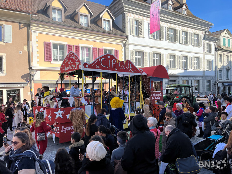 Le carnaval des enfants a défilé en Vieille Ville de Delémont