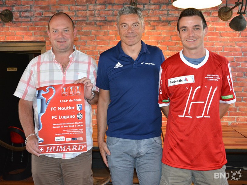 Thierry Buehler (à gauche, entraîneur du FCM), Olivier Burri (au centre, président) et Manuel Sommer (capitaine) rêvent d'un exploit samedi face à Lugano