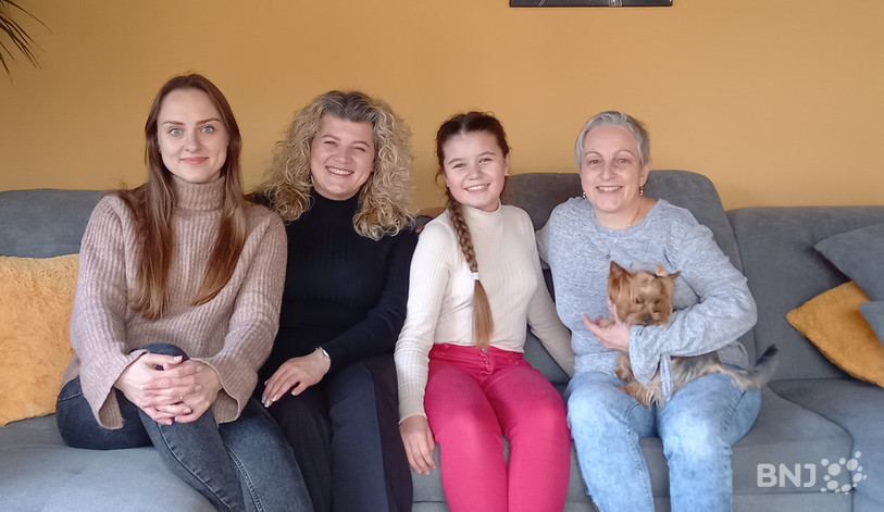 Maryna, Ana, Valérya et Valérie Borruat ont appris à vivre ensemble à Moutier depuis le printemps dernier.