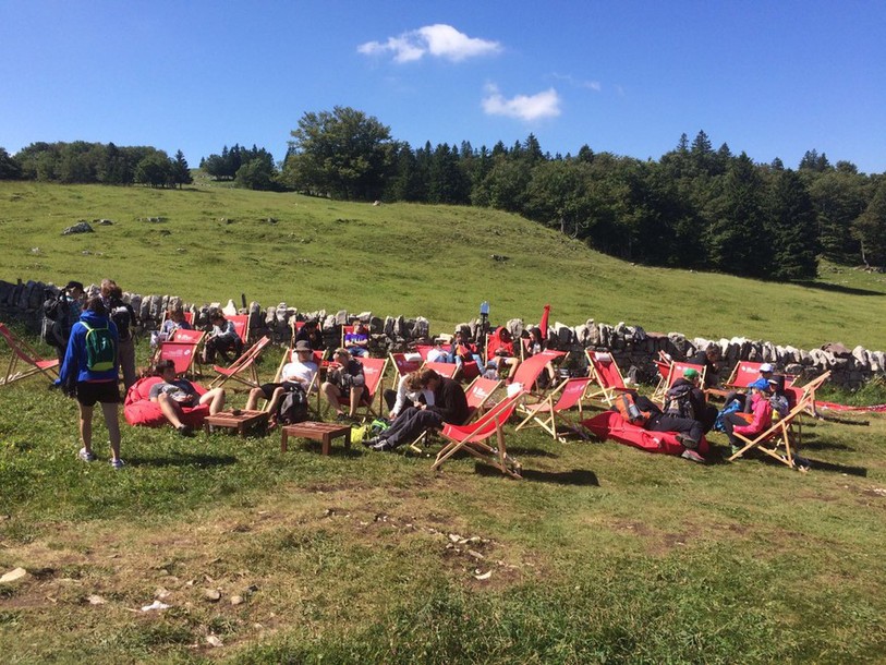 Tourisme neuchâtelois, chaises longues, Creux-du-Van