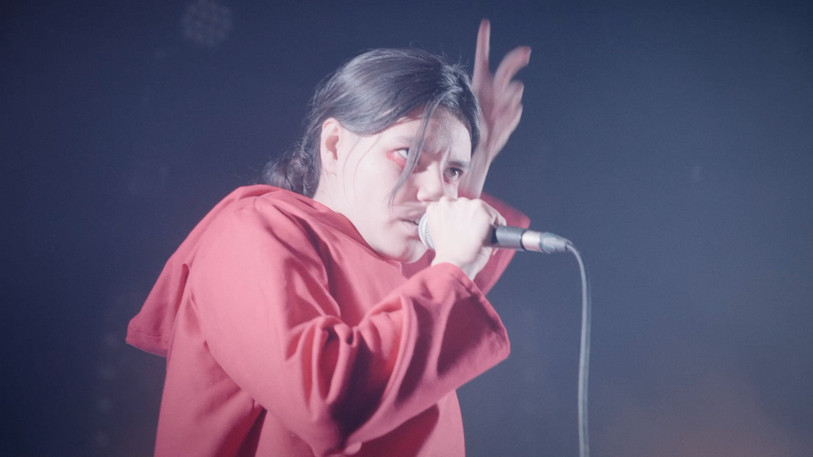La Jurassienne Baby Volcano fait partie des quatre artistes suivies dans le cadre de ce reportage. (Photo : Julien Grindat)