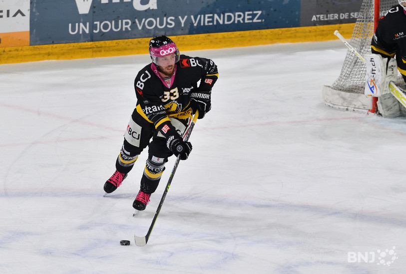 Anthony Rouiller a porté les couleurs du HC Ajoie pendant trois saison. Il joue actuellement avec le HC Bâle et connaît bien Viège, le futur adversaire du HCA. (Photo : archives Georges Henz)