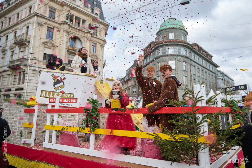 Le Carnaval a été amputé d'un jour, mais les organisateurs estiment que ce pari est payant. (Photo : Damien Carnal)