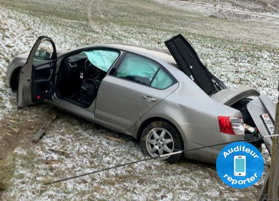 De la tôle froissée mais heureusement pas de blessé. (Photo : auditeur-reporter)