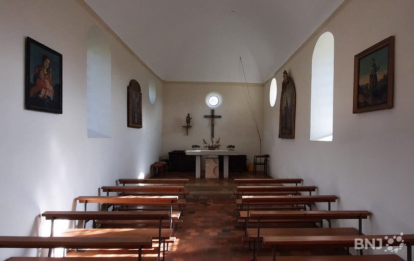 L'intérieur de la chapelle de St-Imier à Lugnez.