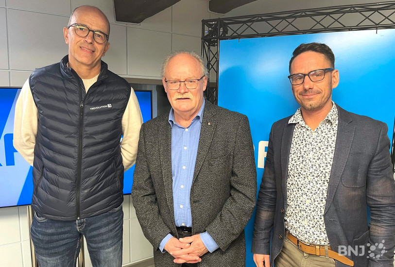 Pierre-Alain Berret (directeur de la CCIJ), le député Pierre-André Comte (membre de l’Assemblée parlementaire de la Francophonie et membre du Conseil de la langue française du canton du Jura) et Guillaume Lachat (directeur de Jura Tourisme, de gauche à droite) ont échangé leurs vues sur l'usage des anglicismes et la pratique de l'anglais dans le Jura.