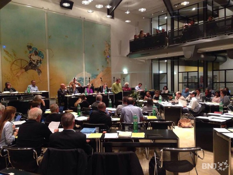 Les débats ont été vifs dans la salle du Bourg