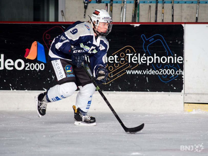 La Neuchâtel Hockey Academy n'a jamais pu revenir dans le match après un premier tiers-temps raté. (photo : archives)