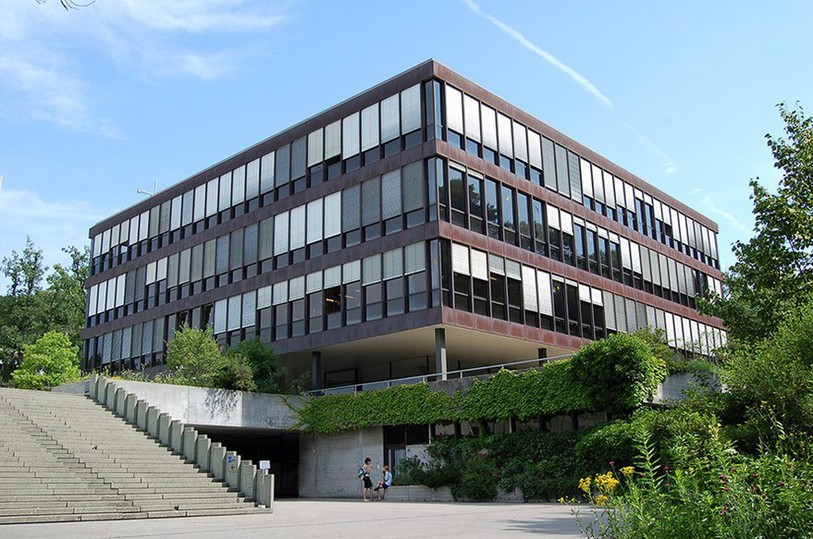 Le centre de formation professionelle de Bienne (photo: www.bbz-biel.ch)