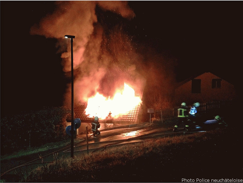 Le feu s'est déclaré dans le garage.