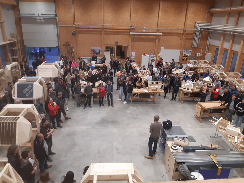 L’Association jurassienne des menuisiers, charpentiers et ébénistes a tenu vendredi soir sa traditionnelle remise des prix de son concours d'apprentis (photo: AJMCE).