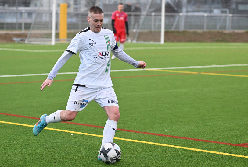 Tom Villemin a obtenu l'égalisation pour le FC Courtételle en toute fin de partie. (Photo : archives Georges Henz)