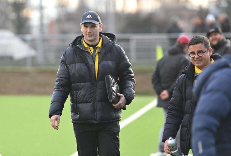 Alain Villard et ses joueurs ne mettront pas un orteil dehors ce samedi. (Photo archives : Georges Henz)