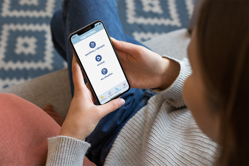 L'application mobile « approches » vise à offrir un soutien aux proches aidants. (Photo : Canton de Neuchâtel).