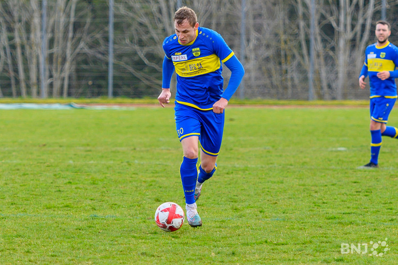 Tony Briançon et le FC Coffrane n'y sont pas arrivés contre Meyrin (photo : archives, Bertrand Pfaff). 