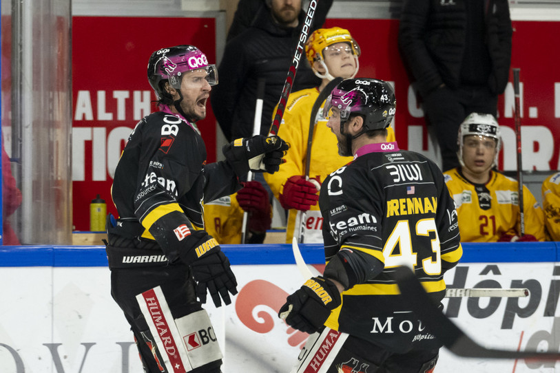Jonathan Hazen et T.J. Brennan auront un rôle majeur à tenir pour permettre au HC Ajoie de rester dans l’élite du hockey suisse. (photo : KEYSTONE/Georgios Kefalas)