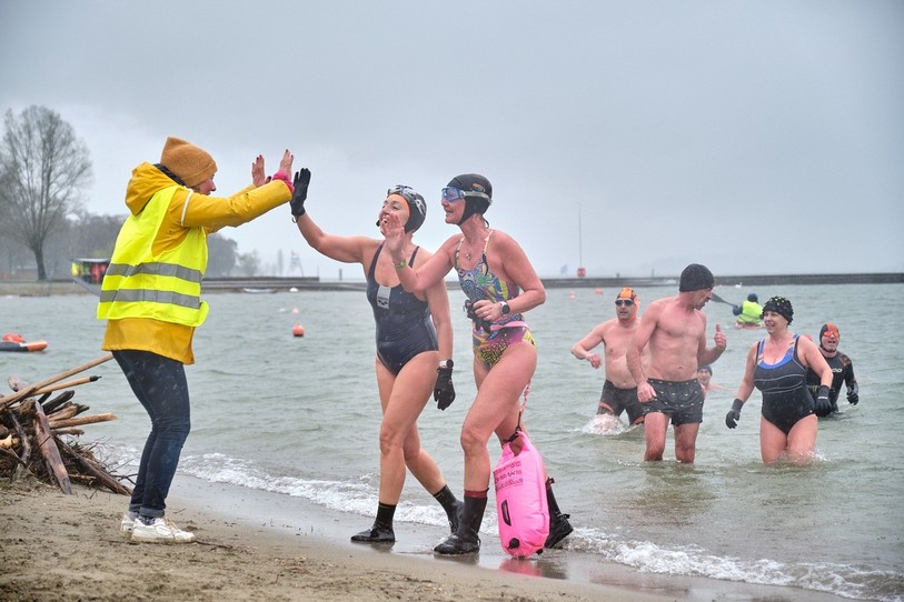 La Coupe des Gelés s'est déroulée à la plage de Bienne. (Photo : Pierrick Veya)