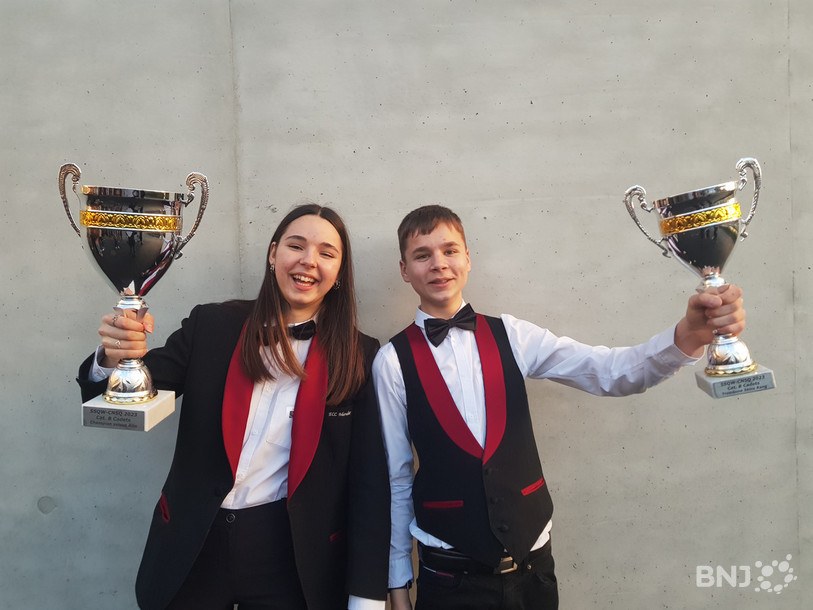 Lou-Ann Marquis (à gauche) a été sacrée championne suisse Cadette d'alto. Son frère Hugo Marquis a terminé 3e au trombone dans la catégorie B. (Photo : Jean-Pierre Bendit)