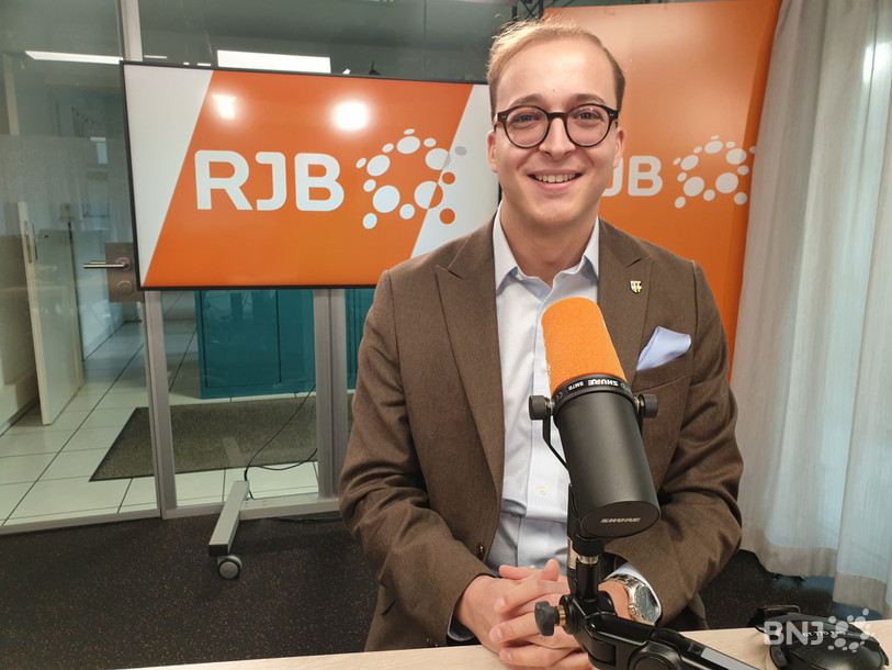 Corentin Jeanneret, assume pleinement ses responsabilités de maire mais il avoue ne pas accorder d’importance à son titre. « Ça ne doit pas changer les choses dans ma relation avec la population ».