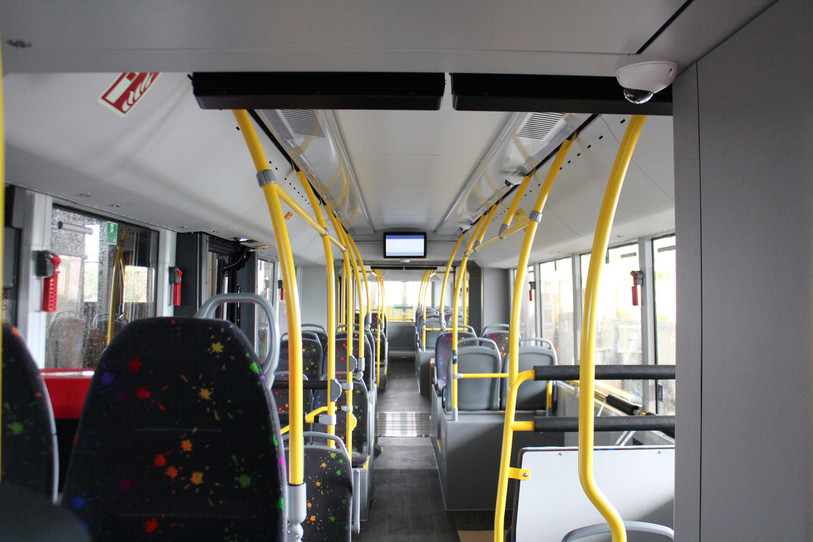 Au total, les trolleybus comptent 40 places assises et pourront contenir 140 personnes. (photo : TransN)