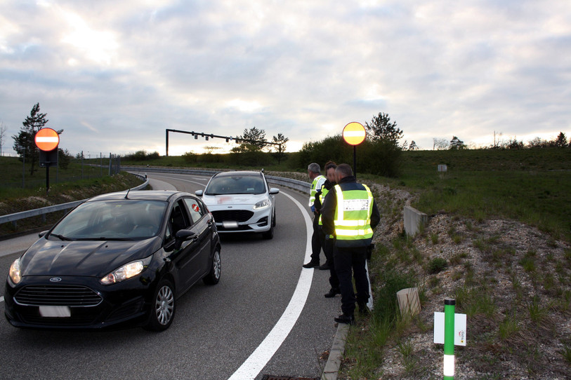 Une opération transfrontalière a eu lieu mercredi en soirée entre Lucelle et Les Verrières. (Photo : police cantonale jurassienne).