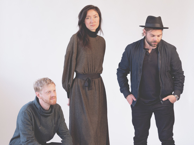 Félix Fivaz (à droite) avait participé au projet ALVA avec le beatboxer Arthur Henry et la chanteuse Carolina Katún lors du festival Trouble A à Fleurier (photo: Trouble A).