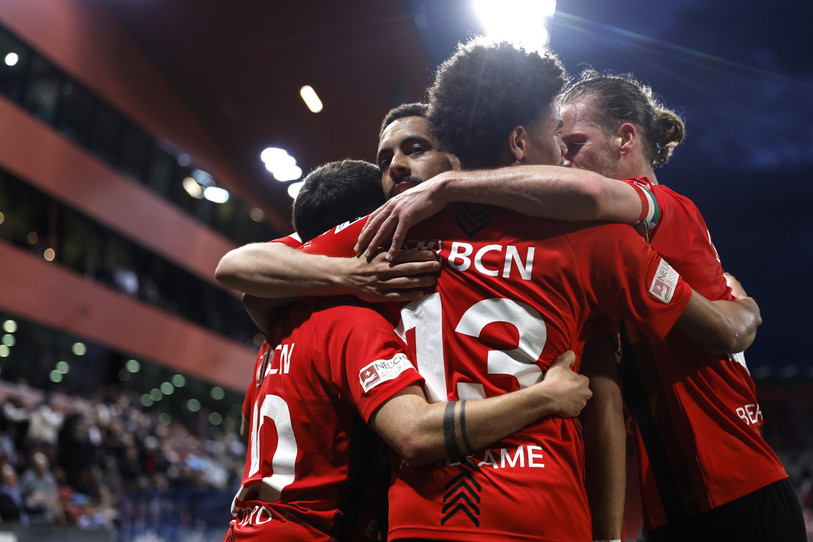 Il faudra se serrer les coudes pour les Neuchâtelois s'ils veulent sauver leur place en Challenge League. (photo : KEYSTONE/Peter Klaunzer).
