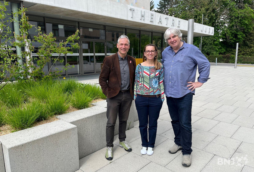 Olivier Tschopp (président), Venera Sallkaj (chargée de projets) et Yves Noirjean (directeur, de gauche à droite): le Centre culturel du district de Delémont poursuit sa mue et son opération séduction dans les communes.