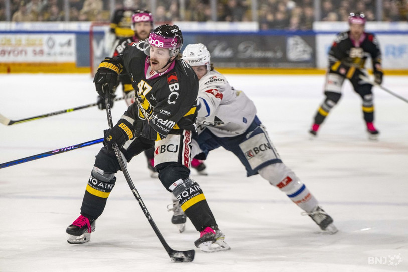 Ian Derungs met le cap sur Bienne après une saison passée dans les rangs du HC Ajoie (photo : Jonathan Vallat).