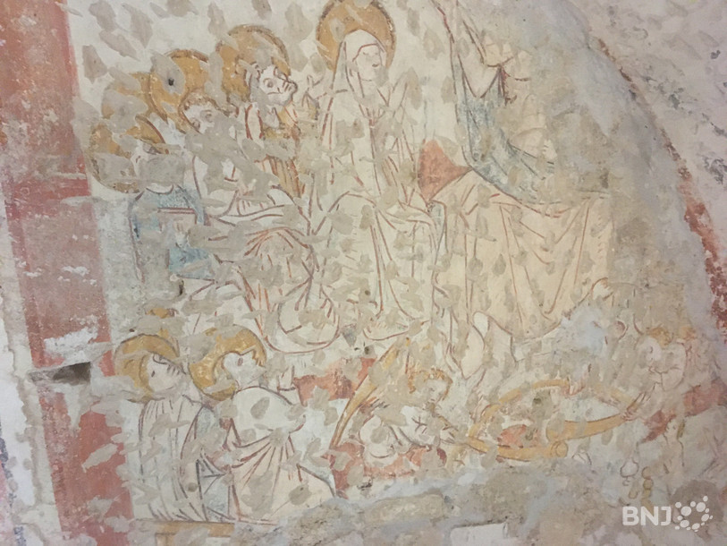 Une des fresques du XVème siècle dans le choeur de la chapelle Ste-Croix.