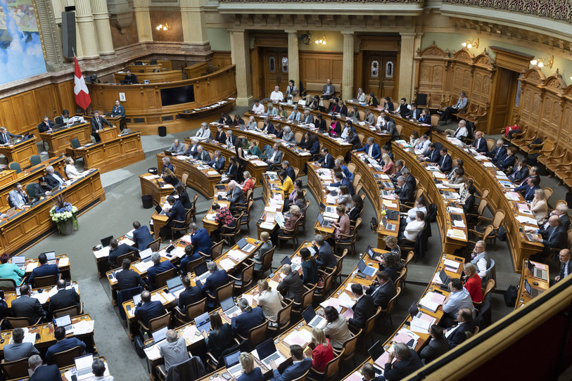 Les partis jurassiens de droit et le PCSI affinent leur stratégie pour les élections fédérales d'octobre. (Photo : KEYSTONE / Peter Klaunzer).