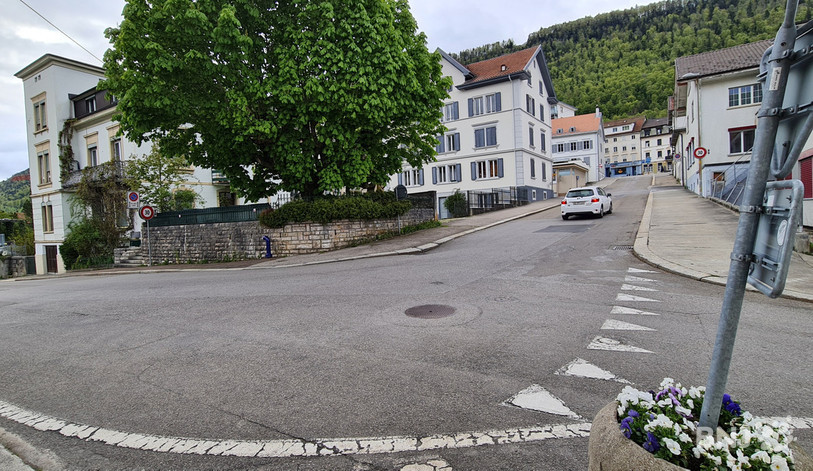 Le chantier prévu à la rue de la Gare et à la rue de la Suze a été reporté d'une année, autant sur le plan cantonal que communal.