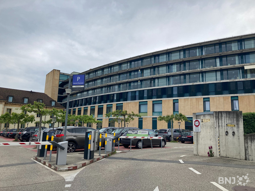 La situation financière du Réseau hospitalier neuchâtelois continue de s'assombrir. (Photo d'archives du site de Pourtalès à Neuchâtel)