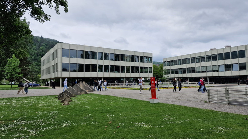 L’œuvre de l’artiste Ueli Berger située à proximité du Gymnase français de Bienne et du Jura bernois fait partie du parcours « Spot In Bienne ». (Photo : Ville de Bienne)