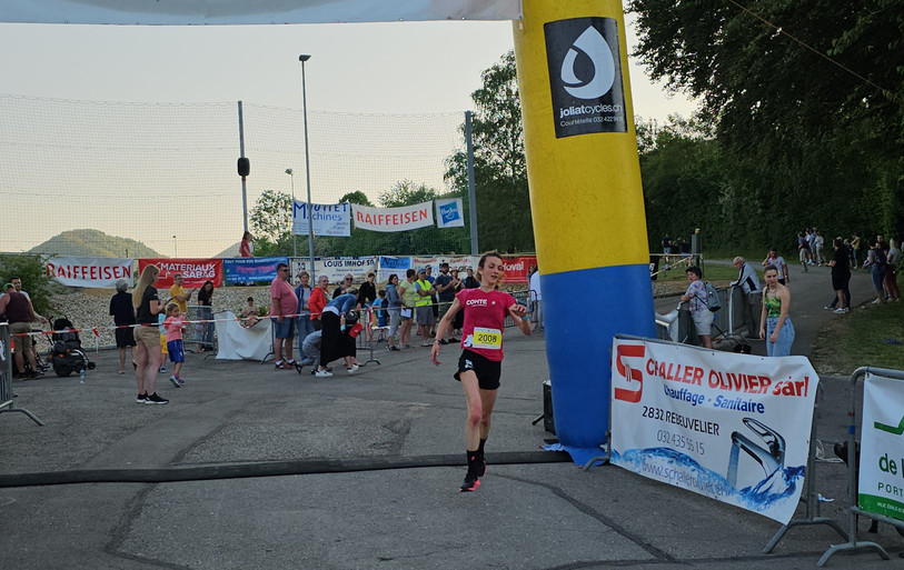 Morgane Crausaz a été seule au monde dans l'épreuve féminine du Tour de R'beutz vendredi soir (photo : Tour de R'beutz).