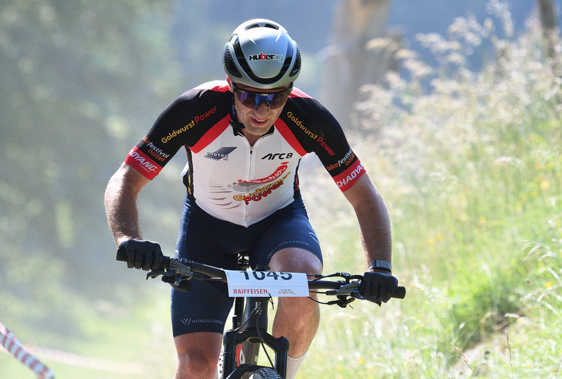 Le Soleurois Hannes Jeker a remporté le Tour de R'beutz samedi. (Photo : George Henz).