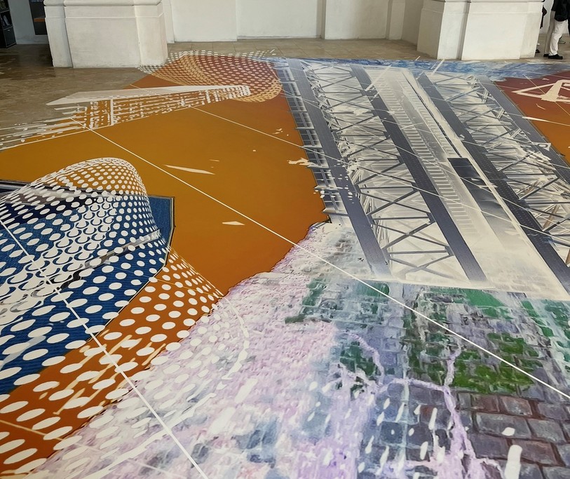 L'oeuvre de Daniela Keiser reprend également des éléments plus urbains, comme ici un pont vu d'en dessous.