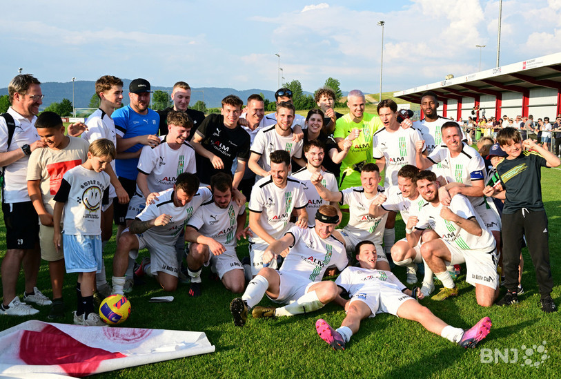 Le FC Courtételle boucle une saison historique en fêtant une ascension en 1re Ligue (photo : Georges Henz).